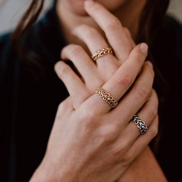 Anelli fedine made in italy oro giallo argento oro rosa ghirigori