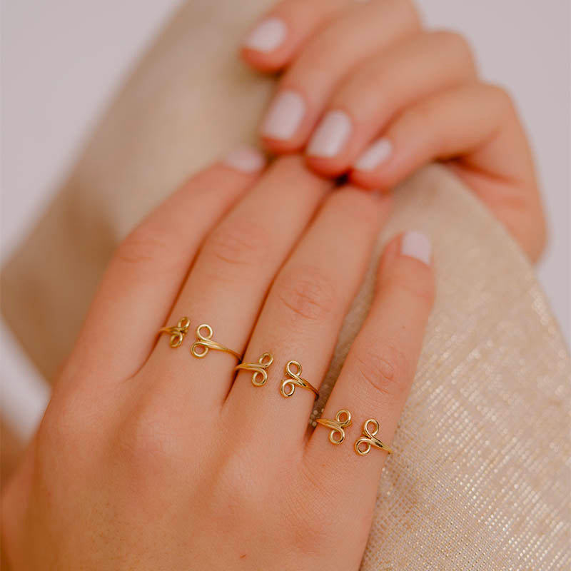  sottili anelli oro giallo aperti ghirigori fatti a mano italia