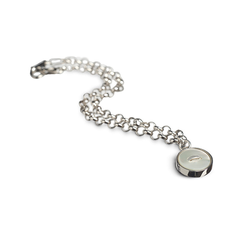 bracciale catenina argento piccolo ciondolo bottoncino madreperla bianca made in italy