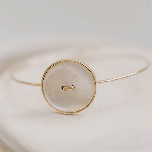 bracciale oro giallo bottone madreperla bianca fatto a mano italia